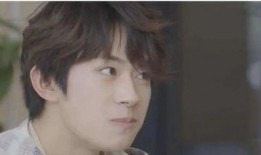 卓伟最新爆料易烊千玺,卓伟独家爆料，神秘女友身份引热议