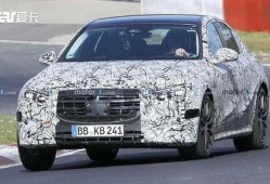 奔驰车爆料视频