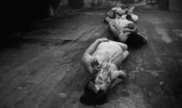 人体蜈蚣在线观看完整,惊悚悬疑，揭秘人体极限的恐怖实验